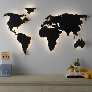 NWOT • PB Teen LED Light Up World Map • Pottery Barn Teen • Wall Decor • RARE!